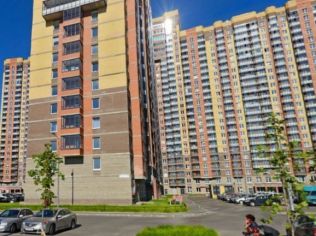 Аренда торгового помещения 78 м2 в многофункциональном комплексе, метро Парнас
