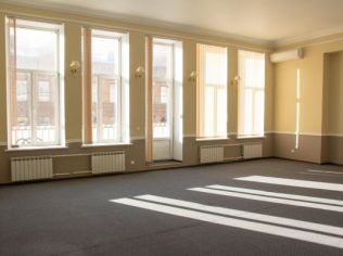 Аренда офиса 352 м2 в бизнес-центре, метро Василеостровская