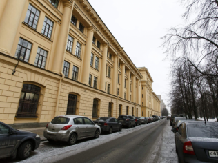 Аренда офиса 33.2 м2 в бизнес-центре, метро Новочеркасская