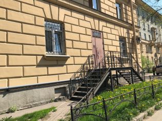 Аренда помещения свободного назначения 103 м2 в многофункциональном комплексе, метро Новочеркасская
