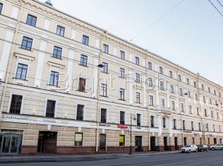 Аренда офиса 393 м2 в бизнес-центре, метро Чернышевская