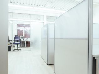 Аренда офиса 20 м2 в бизнес-центре, метро Удельная