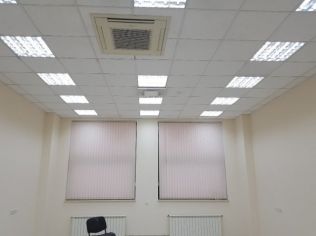 Аренда офиса 49.4 м2 в бизнес-центре, метро Ладожская