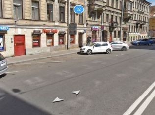 Аренда торгового помещения 70 м2 в многофункциональном комплексе, метро Площадь Восстания
