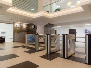 Аренда офиса 279.4 м2 в бизнес-центре, метро Фрунзенская