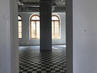 Аренда торгового помещения 580 м2, метро Невский Проспект