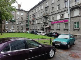 Продажа торгового помещения 118.1 м2 в многофункциональном комплексе, метро Чёрная Речка