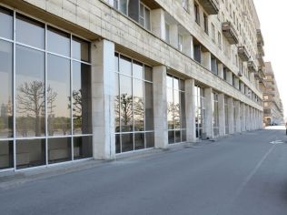 Аренда торгового помещения 220.1 м2 в многофункциональном комплексе, метро Новочеркасская