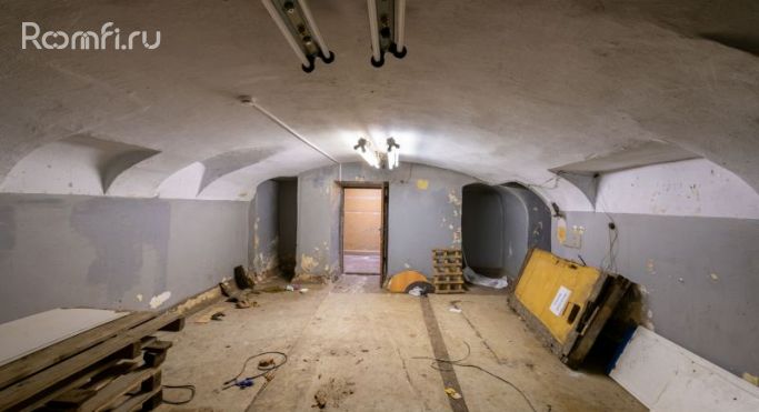 Аренда торгового помещения 43.5 м², улица Комсомола - фото 1
