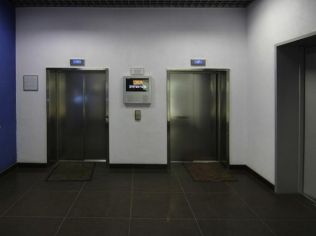 Аренда офиса 600 м2 в бизнес-центре, метро Выборгская