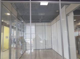 Аренда торгового помещения 12 м2 в торгово-развлекательном центре, метро Старая Деревня