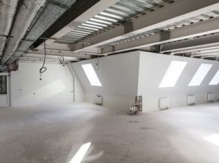Аренда офиса 408.7 м2 в бизнес-центре, метро Василеостровская