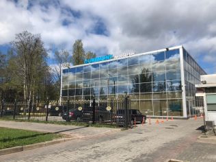 Аренда помещения свободного назначения 1480 м2 в отдельно стоящем здании, метро Ладожская