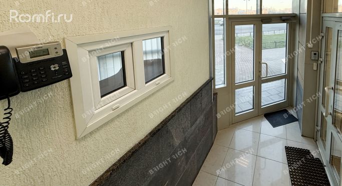 Продажа офиса 255.7 м², Воскресенская набережная - фото 1