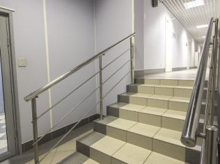 Аренда офиса 74.3 м2 в бизнес-центре, метро Нарвская