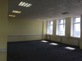 Аренда офиса 77.2 м2 в бизнес-центре, метро Нарвская