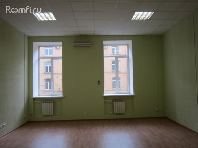 Аренда офиса 46.5 м2 в офисном здании, метро Василеостровская, 7-я линия Васильевского острова - фото 1