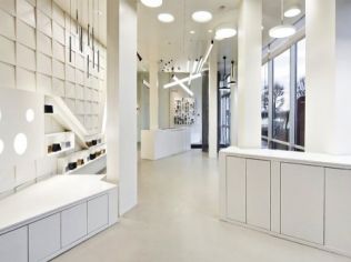 Аренда офиса 150 м2 в бизнес-центре, метро Новочеркасская