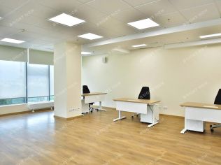 Аренда офиса 1648.7 м²