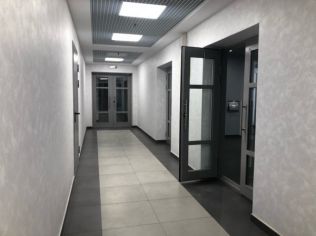 Аренда офиса 500 м2 в бизнес-центре, метро Московская