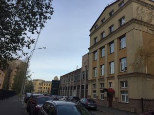 Аренда помещения свободного назначения 600 м2 в отдельно стоящем здании, метро Петроградская