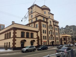 Аренда помещения свободного назначения 297 м2 в многофункциональном комплексе, метро Петроградская