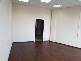 Аренда офиса 28.6 м2 в бизнес-центре, метро Площадь Александра Невского 2