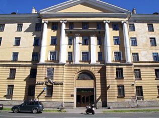 Аренда офиса 27 м2 в бизнес-центре, метро Кировский Завод