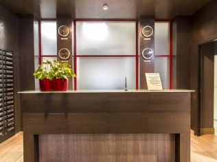 Аренда офиса 100.4 м2 в бизнес-центре, метро Нарвская