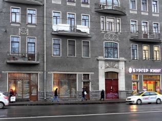 Аренда помещения свободного назначения 600 м2 в многофункциональном комплексе, метро Пушкинская