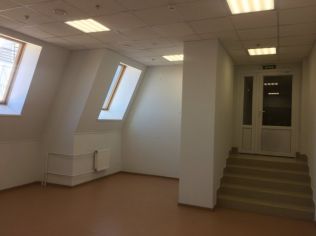 Аренда офиса 50.9 м2 в бизнес-центре, метро Василеостровская