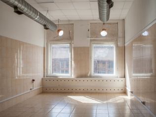 Аренда производственного помещения 150.5 м2 в многофункциональном комплексе, метро Площадь Ленина