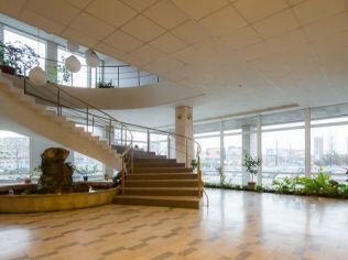 Аренда офиса 33.3 м2 в бизнес-центре, метро Московская