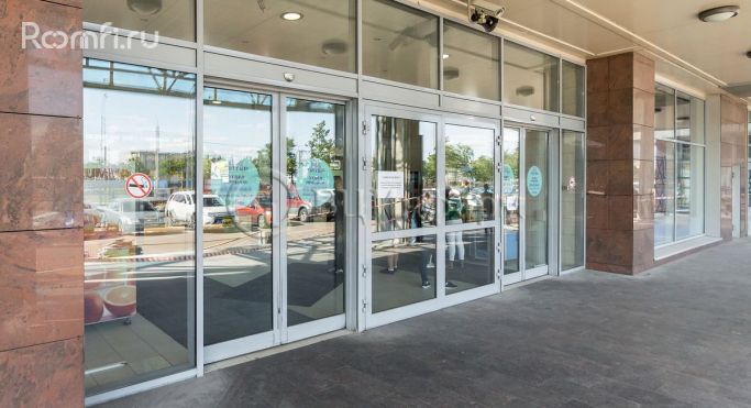 Аренда торгового помещения 98.6 м², улица Типанова - фото 2