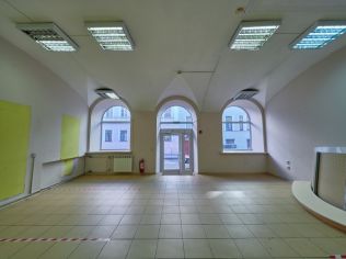 Аренда торгового помещения 57.3 м²