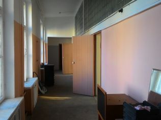Аренда производственного помещения 99.7 м2 в многофункциональном комплексе, метро Обводный Канал