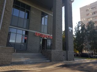 Аренда помещения свободного назначения 130 м2 в торгово-офисном комплексе, метро Проспект Ветеранов
