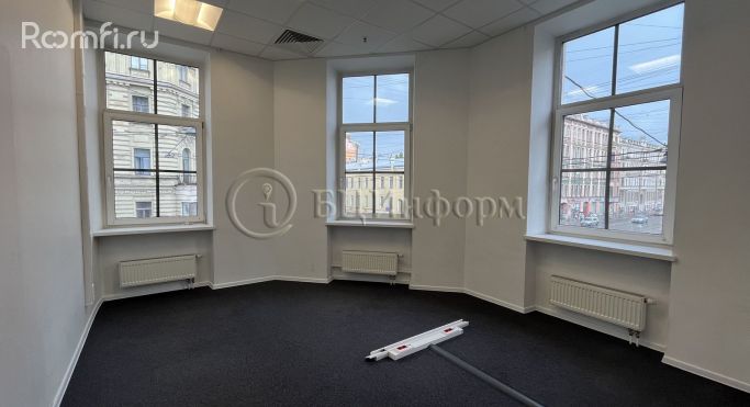 Аренда офиса 285.3 м², Средний проспект Васильевского острова - фото 1