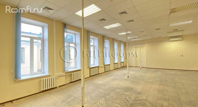 Аренда офиса 217.3 м², улица Жуковского - фото 1