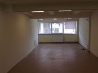 Аренда офиса 35.5 м2 в бизнес-центре, метро Площадь Мужества