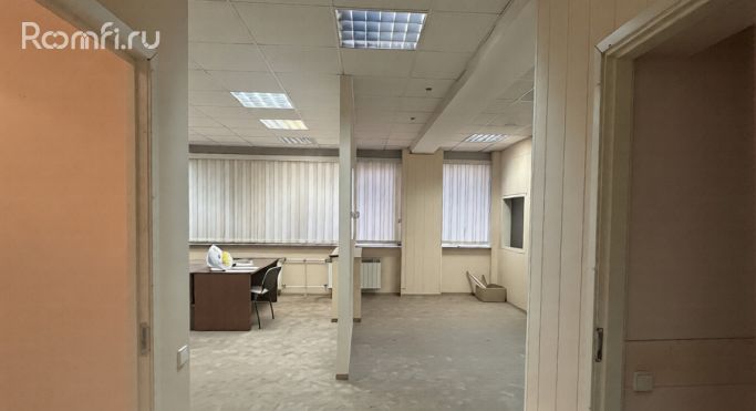 Продажа помещения свободного назначения 210.4 м², Лужская улица - фото 3