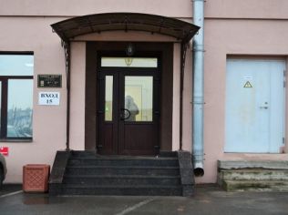 Аренда помещения свободного назначения 66 м2 в бизнес-центре, метро Елизаровская