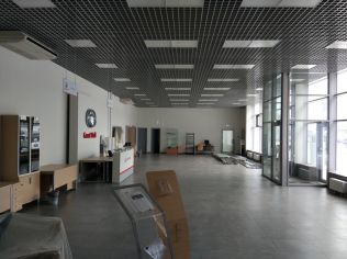Аренда помещения свободного назначения 250 м2 в многофункциональном комплексе, метро Улица Дыбенко