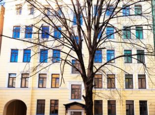 Аренда офиса 147.7 м2 в бизнес-центре, метро Маяковская