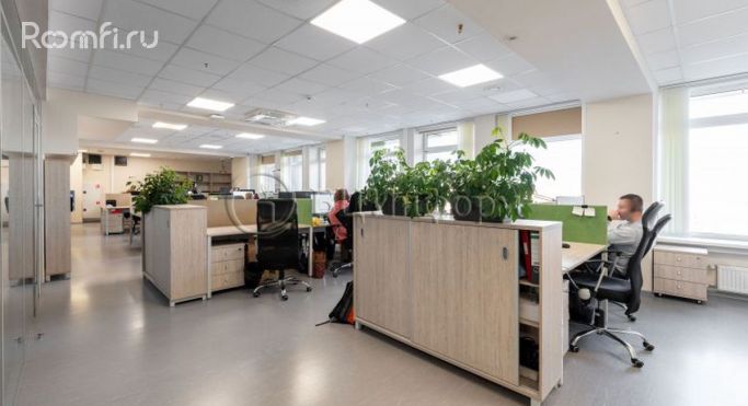 Аренда офиса 541.9 м², Уральская улица - фото 1