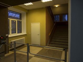 Аренда офиса 100 м2 в бизнес-центре, метро Озерки