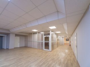 Аренда офиса 119.3 м2 в многофункциональном комплексе, метро Удельная