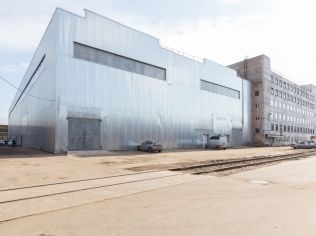 Аренда склада 2249 м2 в многофункциональном комплексе, метро Площадь Ленина