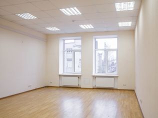 Аренда офиса 73.7 м2 в многофункциональном комплексе, метро Нарвская