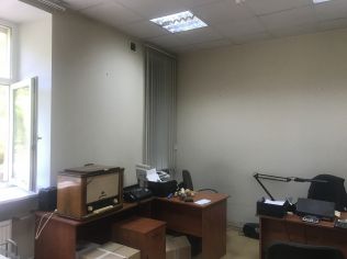 Продажа помещения свободного назначения 63.9 м2 в многофункциональном комплексе, метро Автово
